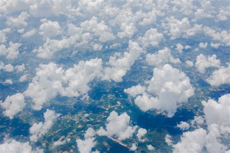 Vista Del Horizonte Sobre Las Nubes Desde El Avi N Foto Premium