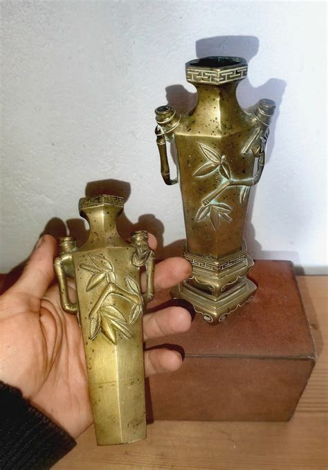 Proantic Paire De Vases En Bronze Massif Un Socle Décor Bambou V