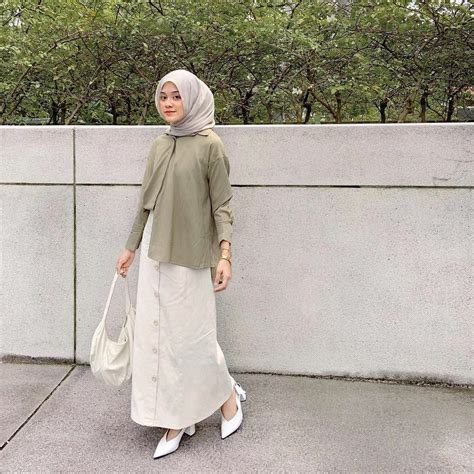 Pin By NARASENA On HIJABI Hijab Style Casual Street Hijab Fashion