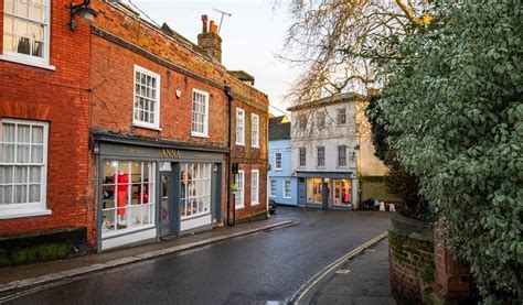 secret london  complete guide      london