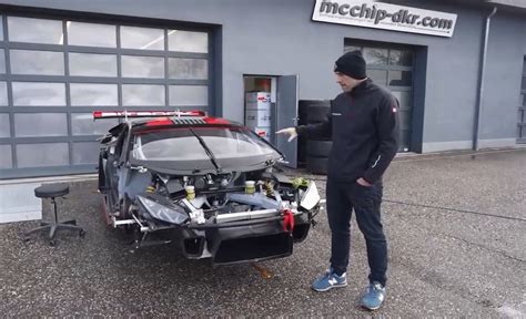 Lamborghini Huracan GT3 EVO Vor Und Nachbereitung Team Mcchip Dkr