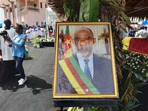 Revivez en images les obsèques de lhonorable Jean Bernard Ndongo Essomba