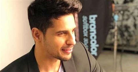 Sidharth Malhotra Steps Out Of His Comfort Zone For Jabariya Jodi