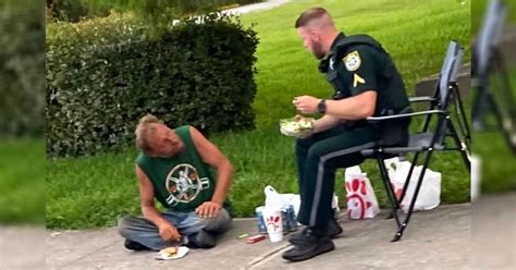 A Heartwarming Moment Was Witnessed When A Sheriffs Deputy Was Seen