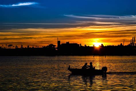 Lovers At Sunset Shoreline Village Long Beach Ca Sanch59 Flickr