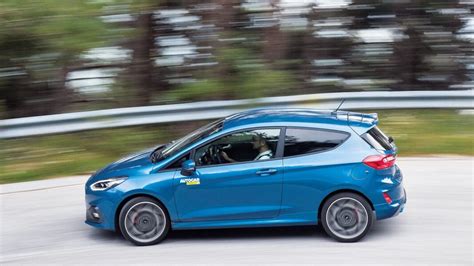 테스트 드라이브 Ford Fiesta ST AvtoTachki