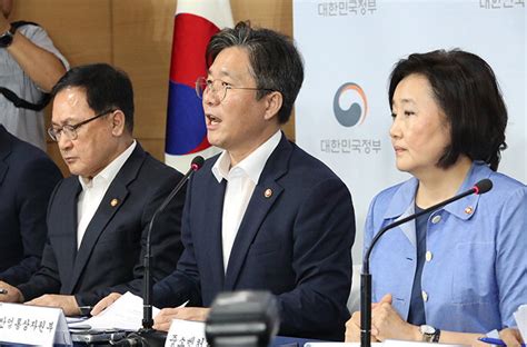 정부 소재·부품·장비산업 경쟁력 강화대책 발표 “100개 핵심품목 집중 투자5년내 ‘脫일본화 이룰 것” 영남일보