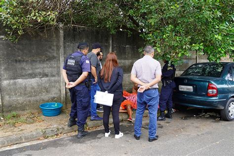 Prefeitura De Arax Intensifica Abordagem Social A Moradores Em