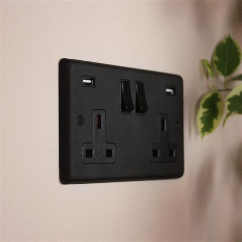 Textured Black Double Socket With USB – The Workshop Below