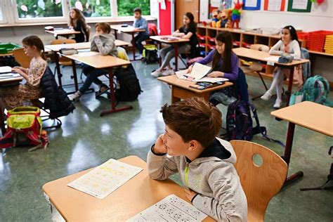 Corona F Lle An Schulen In Baden W Rttemberg Verunsichern Lehrer