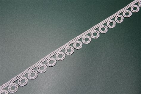 Looped Venise Lace Guipure Trim Edge 3cm B Type Fanwill International