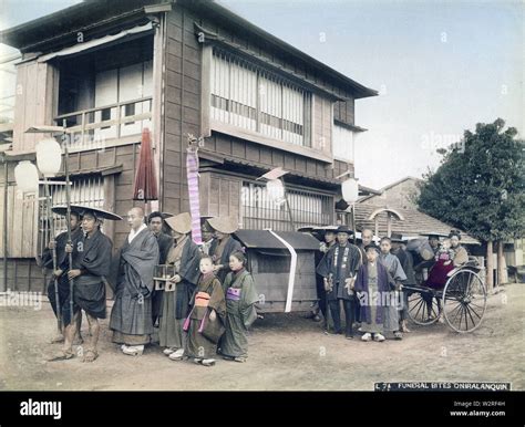 Costumbres funerarias japonesas fotografías e imágenes de alta