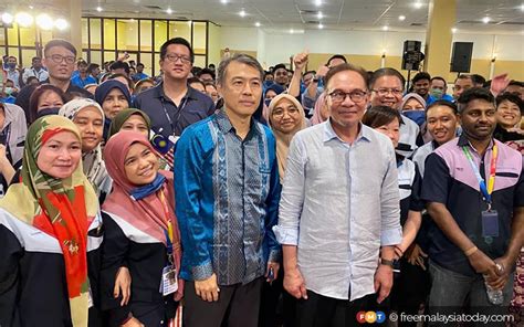 Be Efficient Like Tesla Anwar Tells Civil Servants Fmt