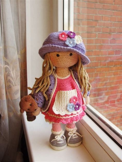 Amigurumi Doll Free Pattern