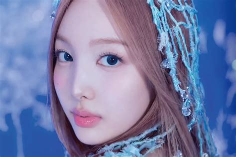 Twices Nayeon Reveals Comeback Schedule 1st Teaser For Solo Return In June United States