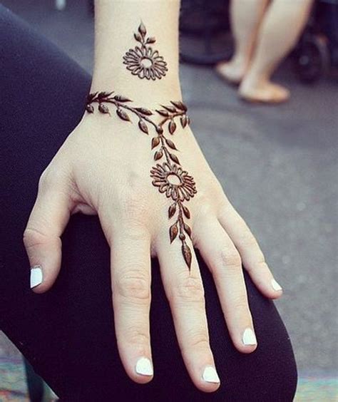 25 Simple Cute Small Henna Design Ideas Entertainmentmesh