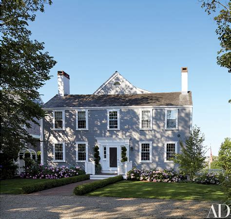 An 1800s Retreat in Nantucket is Renovated to Reflect a Couple’s Unique Antique Collection ...