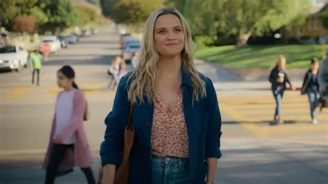 Reese Witherspoons Sexy New Comedy Is A Hit On Netflix Giant Freakin