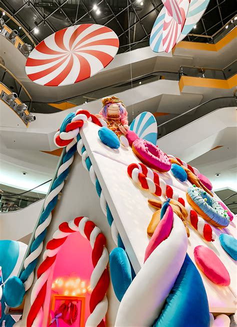 Candy Winter Wonder Land Pongs®