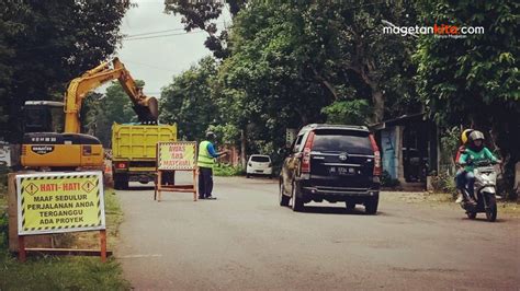 Pemkab Magetan Serius Perbaiki Jalan Dari Yang Sempit Hingga Ramai Lalin