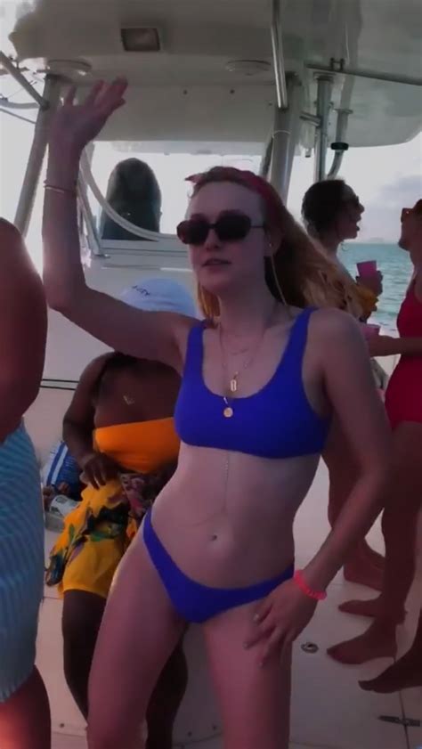 Dakota Fanning Bikini Spring Break Drunkenstepfather