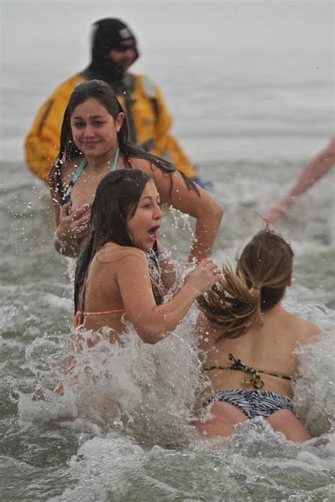 Img 3395 2011 New Years Day Polar Plunge Benefit For Youn… Flickr