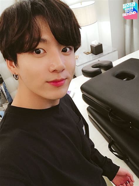 Pin On ᴊᴇᴏɴ ᴊᴜɴɢᴋᴏᴏᴋ♡ Jungkook Selca Bts Jungkook Jeon Jungkook