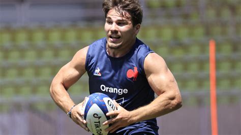 Antoine Dupont returns to the XV of France for a “gradual recovery ...