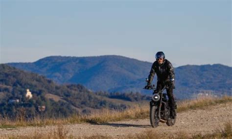 Moto Morini Super Scrambler Prova Su Strada Dettagli E Prezzo