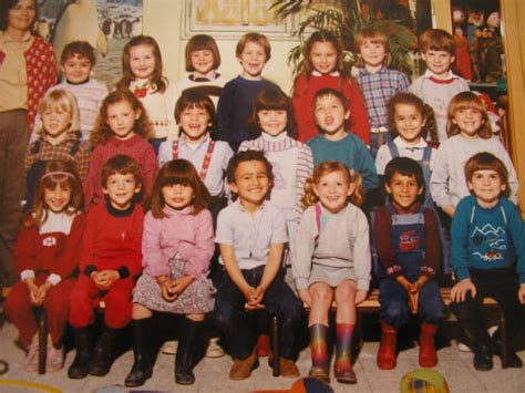 Photo De Classe 2eme Année De Maternelle De 1983 Ecole Pont Du Las