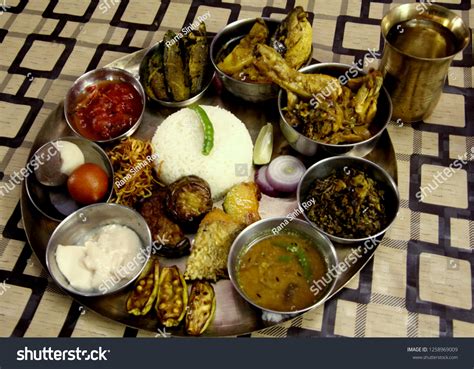 Bengali Traditional Thali Stock Photo 1258969009 | Shutterstock