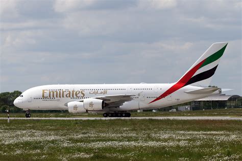 Airbus A380 900 Emirates - Popular Century