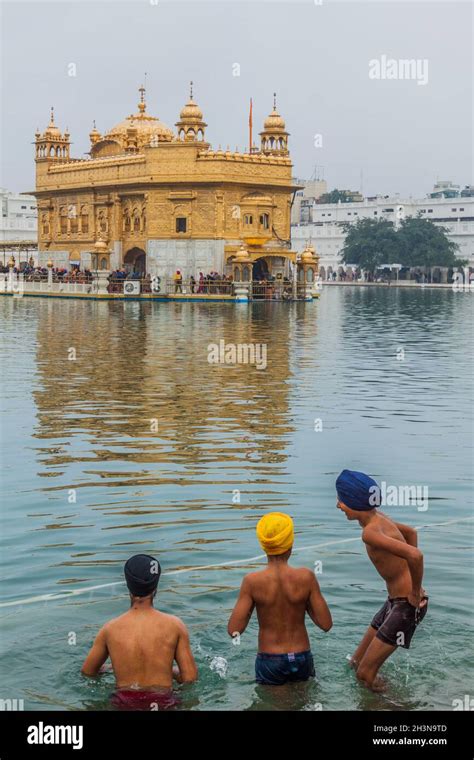 Amritsar India January 26 2017 Sikh Devotees Bathing In A Pool In