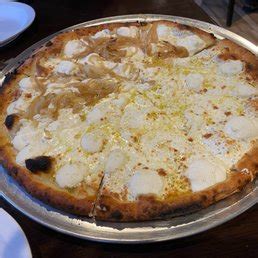 GENNA PIZZA - 198 Photos & 318 Reviews - Pizza - 4301 N Wickham Rd ...