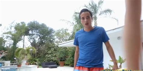 SHORT GUYS FUCK Busty Stepmom Dickriding And Sucking Lucky Short Guy Tnaflix