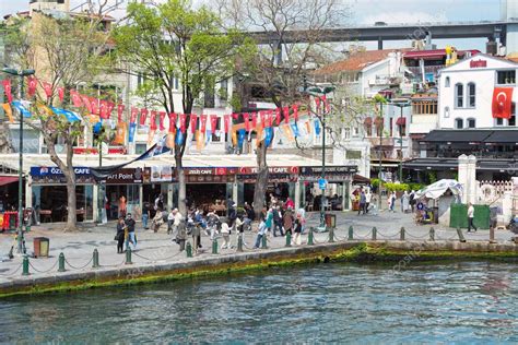 Estambul Turqu A De Mayo De Plaza Ortakoy Un Popular