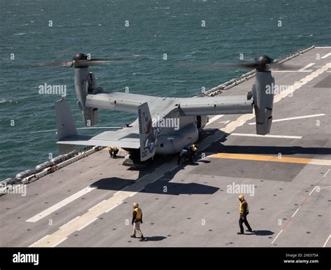 Us Marine Corps Mv 22 Osprey With Marine Medium Tiltrotor Squadron