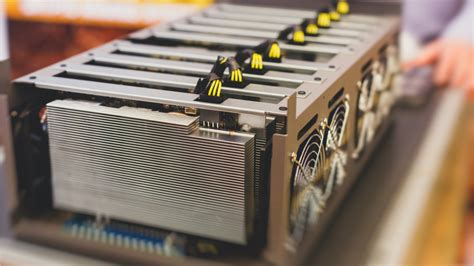 BTCs Lower Price Shrinks Bitcoin Mining Profits Hashrate Remains