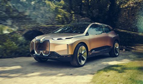 BMW officially unveils self-driving iNEXT crossover concept - TechStory