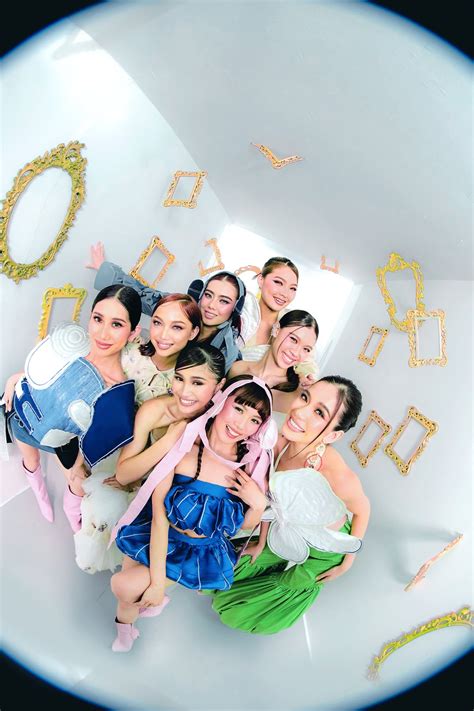 Concept Photo Salamin Salamin Bini 070324 Rbiniph