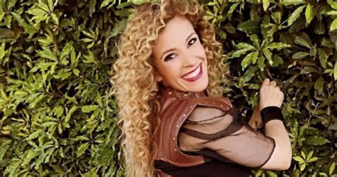 Cantora Claudisabel morre em acidente de viação