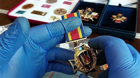 ФАЛЕРИСТИКА УКРАЇНИ. ЗНАКИ СБУ, УДОУ, МОУ ТА ІНШЕ НА ПРОДАЖ НА ВІОЛІТІ ...