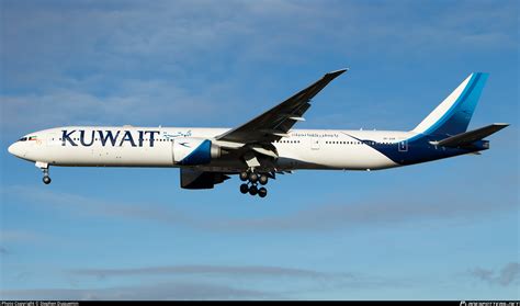 K Aom Kuwait Airways Boeing Er Photo By Stephen Duquemin Id