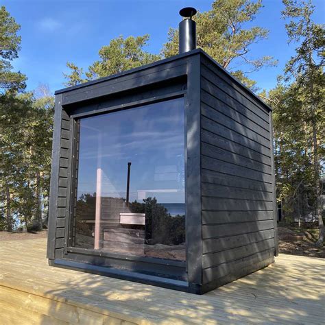 Moderni pihasauna. Cube Sauna -saunamallisto, upea muotoilu.