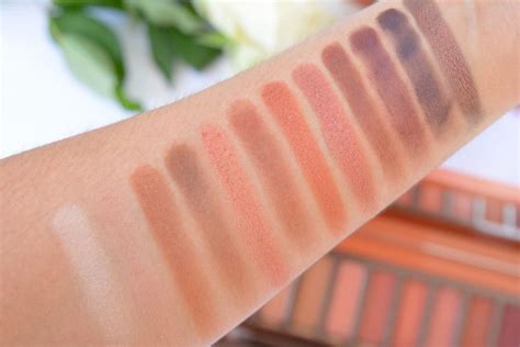 La Naked Heat d Urban Decay vaut elle le coup MelodyMakeUpAddict Blog Beauté à tendance bio