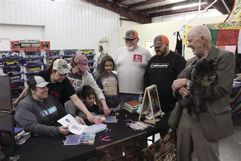 Jerry Maddox Remembers His Decades Behind The Barber Chair Local News