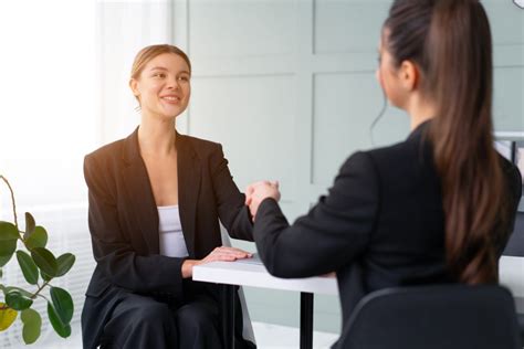 Interview Body Language 101 Dos And Donts To Snag The Role