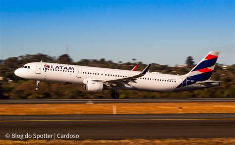 PT XPI Airbus A321 211 LATAM Airlines BLOG DO SPOTTER