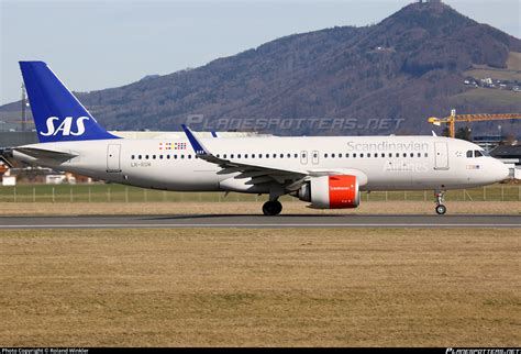 LN RGM SAS Scandinavian Airlines Airbus A320 251N Photo By Roland