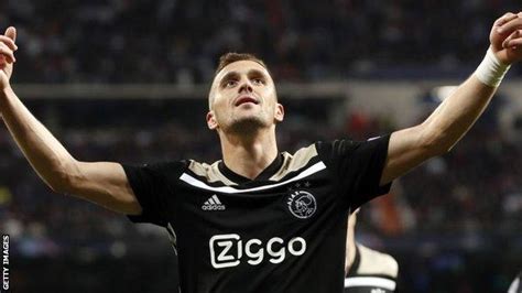 Real Madrid 1 4 Ajax Brilliant Visitors Knock Out Champions League